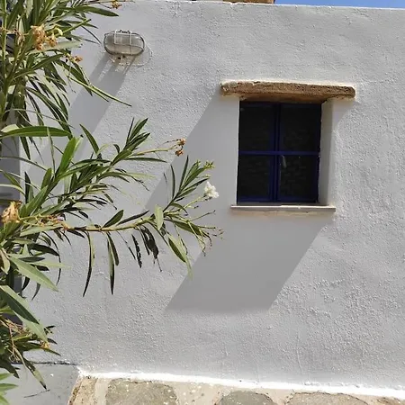 Margarita, Cycladic Cottage, Tinos Сasa de vacaciones Platiá