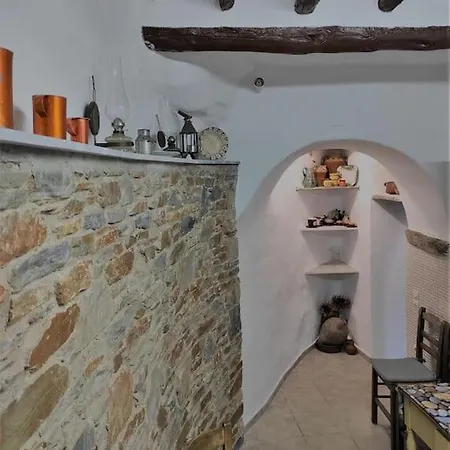 Margarita, Cycladic Cottage, Tinos Сasa de vacaciones Platiá