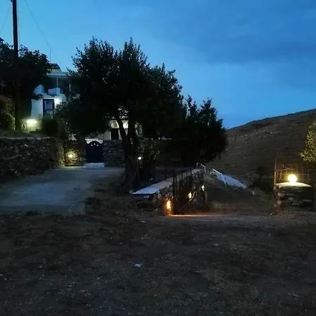 Margarita, Cycladic Cottage, Tinos Сasa de vacaciones Platiá