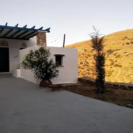 Margarita, Cycladic Cottage, Tinos Сasa de vacaciones Platiá